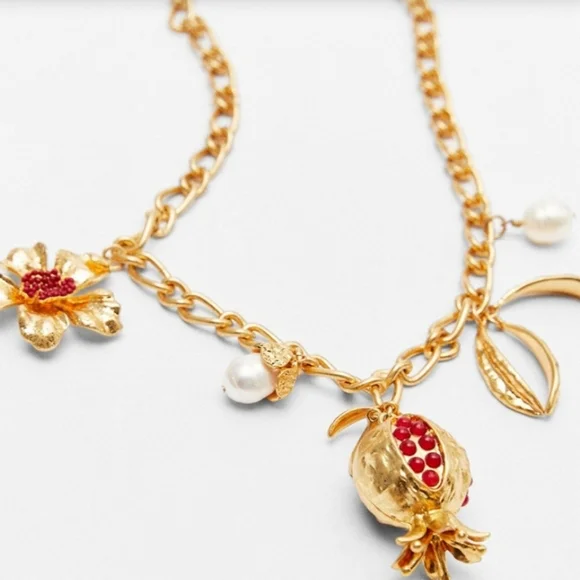 Zara necklace - Picture 4 of 5